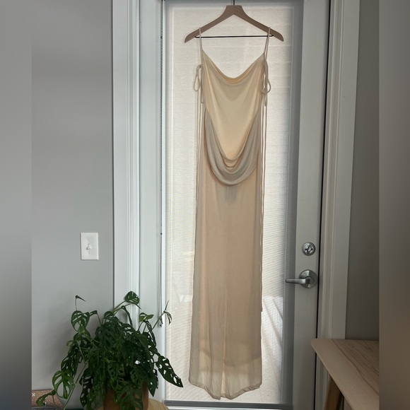 MÉLANI THE LABEL - CRISTINA GOWN - PEARL WHITE - Picture 3 of 9